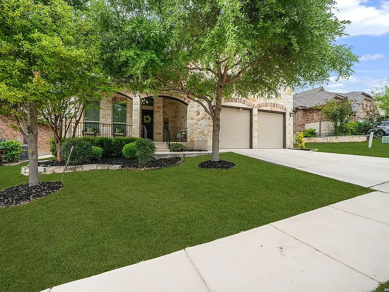 5819 Sweetwater Way
