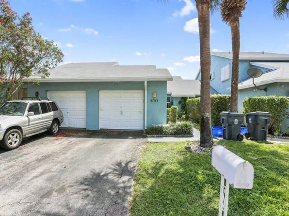 3793 Island Club Cir E