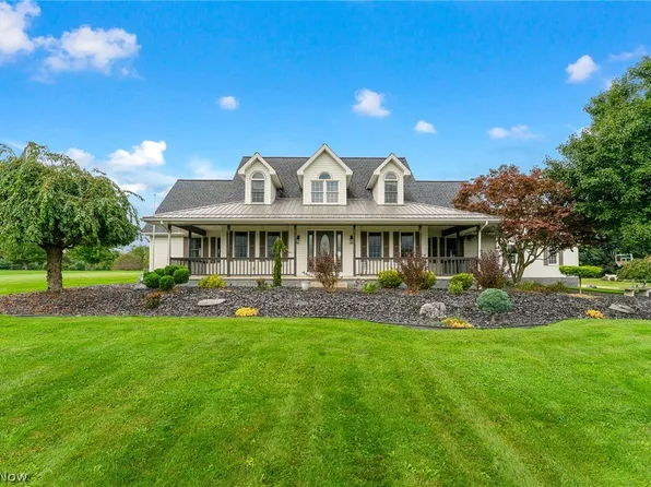 120 Longview Cir, North Lima, OH 44452