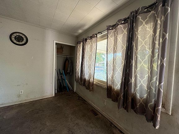 5th image of 1766 Marsdale Ave