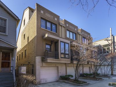 2740 N Wayne Ave APT A, Chicago, IL, 60614
