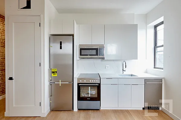 Rented by Keller Williams NYC | media 15