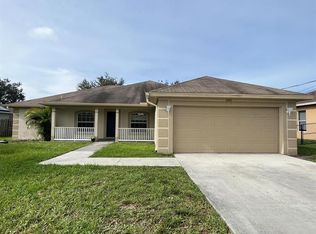 520 SW Dagget Ave, Port Saint Lucie, FL 34953