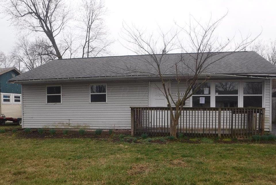 1st image of 5253 Crescent Dr