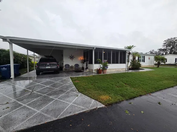 8211 Monitor Dr, New Port Richey, FL 34653
