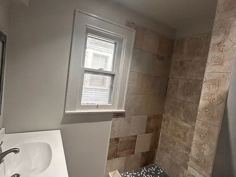 3410 Webster St — Photo 11