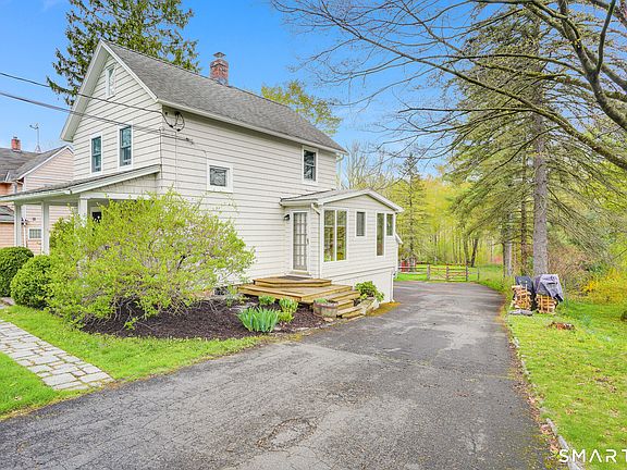 3rd image of 130 Ramapoo Road