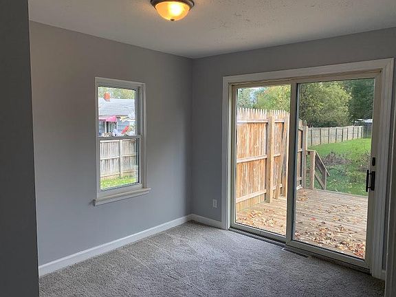 3rd image of 3336 Eastdale Dr