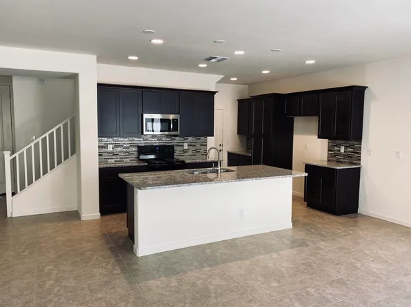 1556 W Redwood Ln, Phoenix, AZ 85045