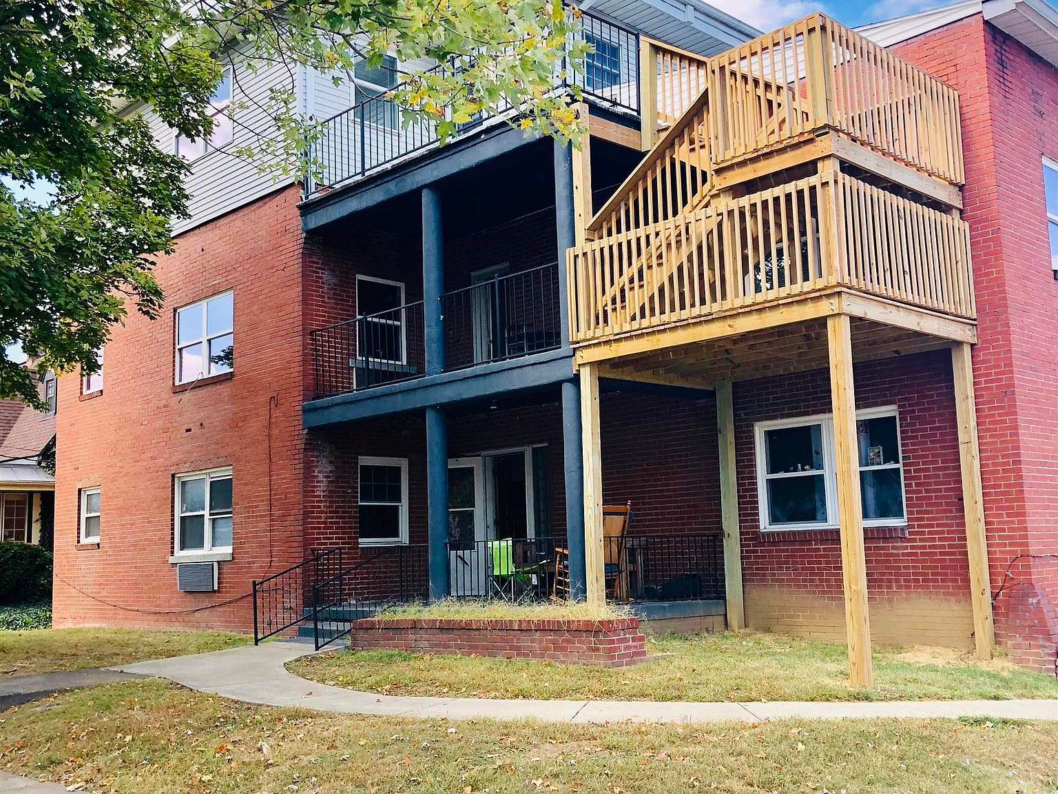 309 W Locust St, Boonville, IN 47601 MLS 202341652 Zillow