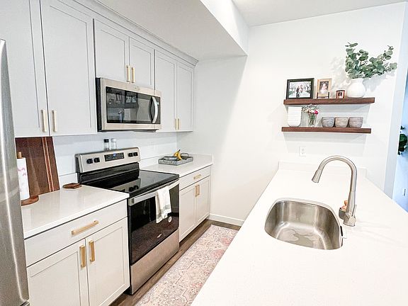 3rd image of 5179 N Marble Fox Way