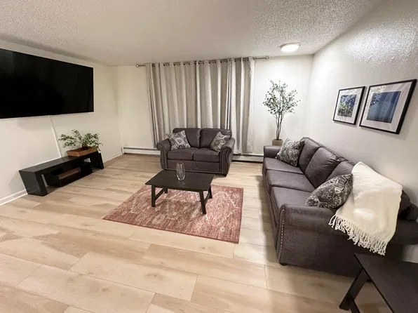222 W 13th Ave, Anchorage, AK
