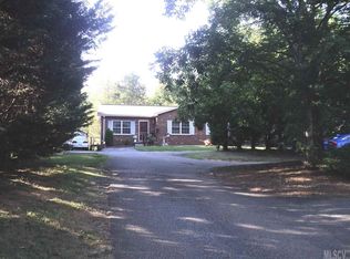 405 Arrowood St, Lenoir, NC 28645