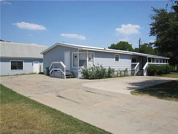 2nd image of 304 S Cougar Ave