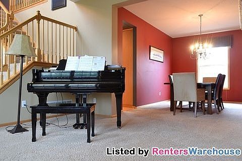 3rd image of 513 Greenview Dr