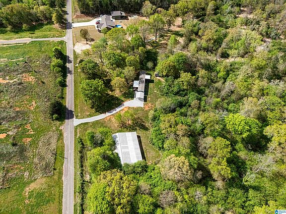 3rd image of 745 County Road 179