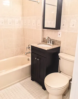 Rented by RES New York | media 7