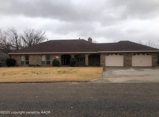 10 Glenbrook Dr, Borger, TX 79007