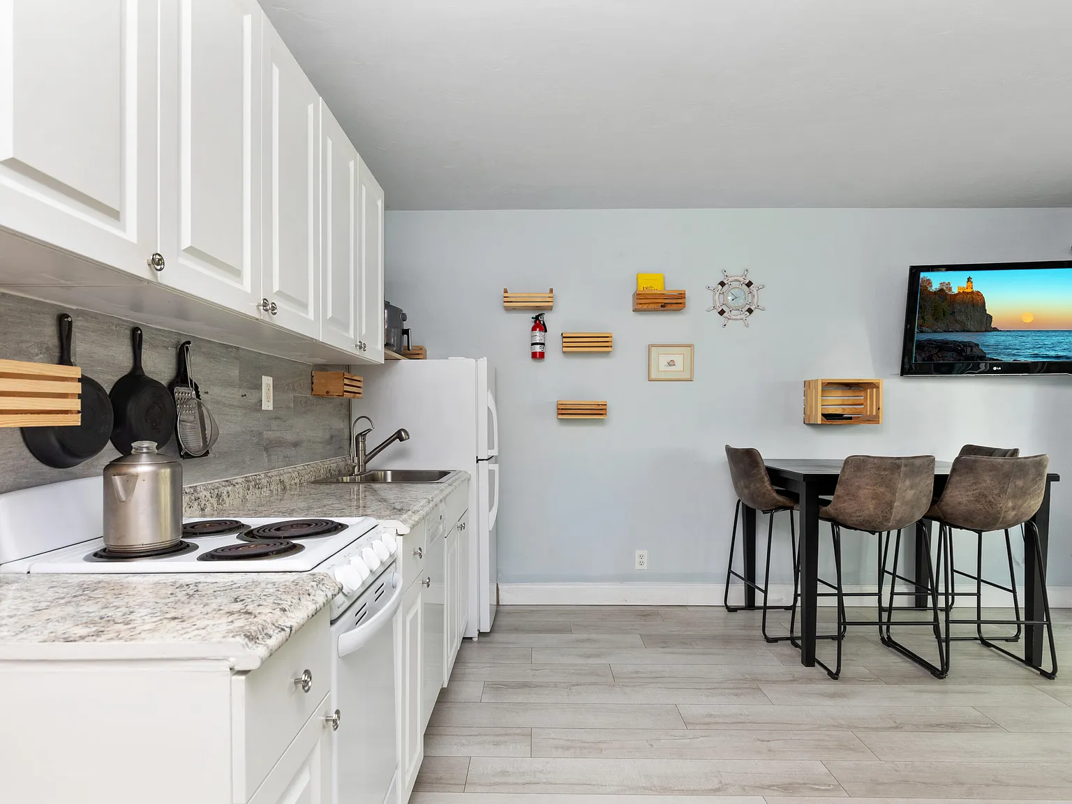 1 bed, 1.0 bath, 663 sqft, $1,925 — Photo 3