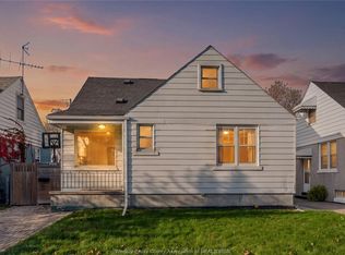 2441 Kildare Rd, Windsor, ON N8W2Y1