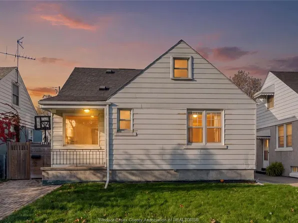 2441 Kildare Rd, Windsor, ON N8W 2Y1