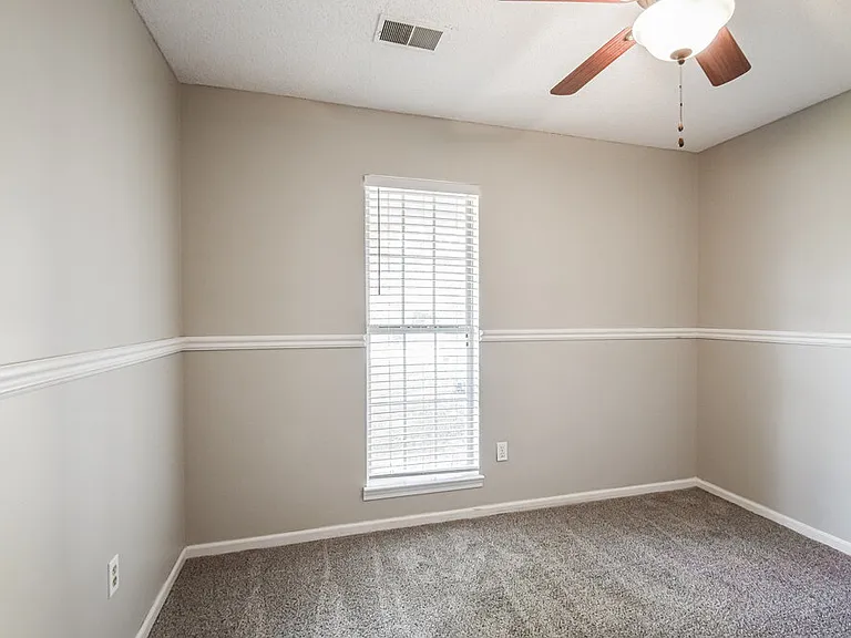 10378 Yates Dr — Photo 14