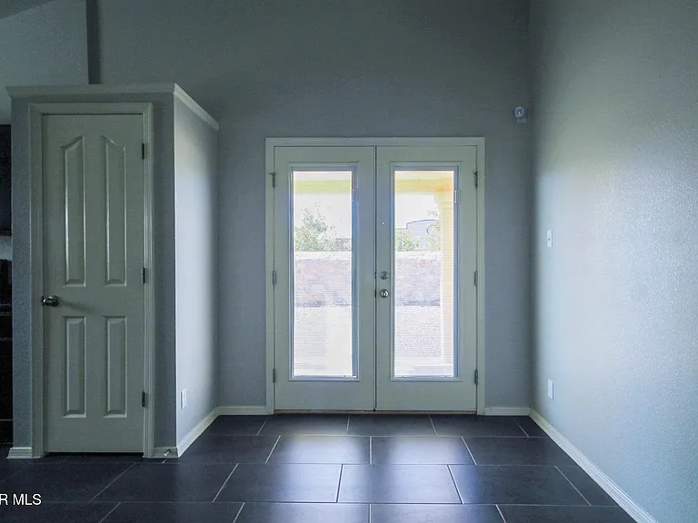 4833 Adrian Campos St — Photo 31