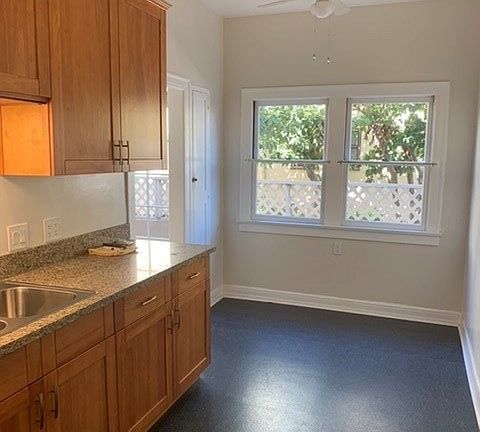 3rd image of 2436 Cedar Ave