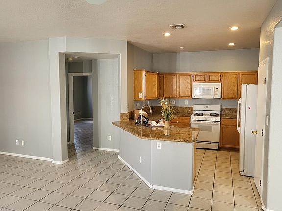 5th image of 9976 W Mesa Vista Ave