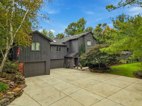 37130 Eagle Rd, Willoughby, OH 44094