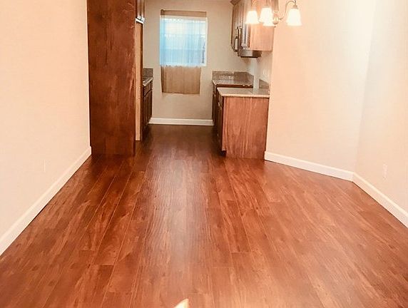 5th image of 1435 E 25th St