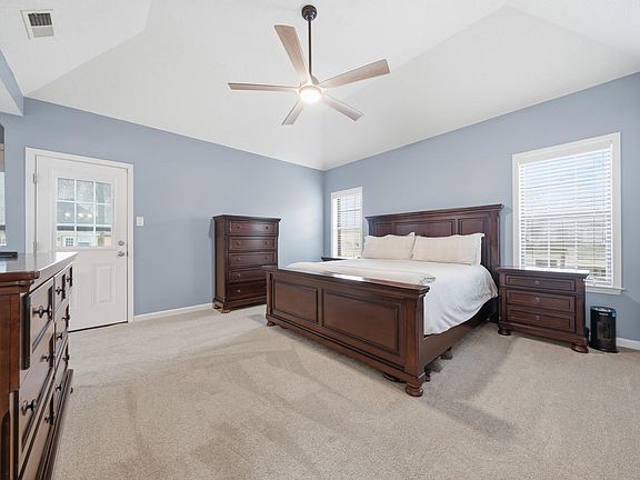 5th image of 6029 Camelia Ln