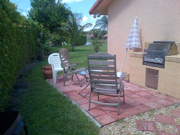 BBQ area with lake view