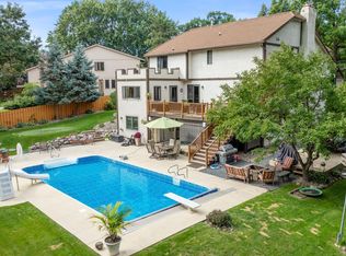 735 Torchwood Cir, New Brighton, MN 55112