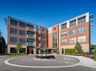 375 S Eton St #205, Birmingham, MI 48009