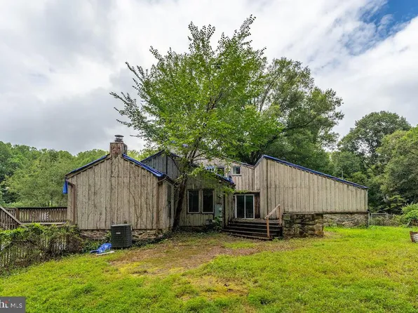 6320 Windpatterns Trl, Fairfax Station, VA 22039