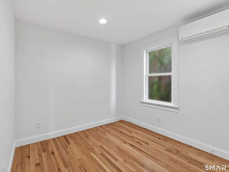 138 Bank St #2A — Photo 17