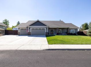 3776 SW Wickiup Pl, Redmond, OR 97756