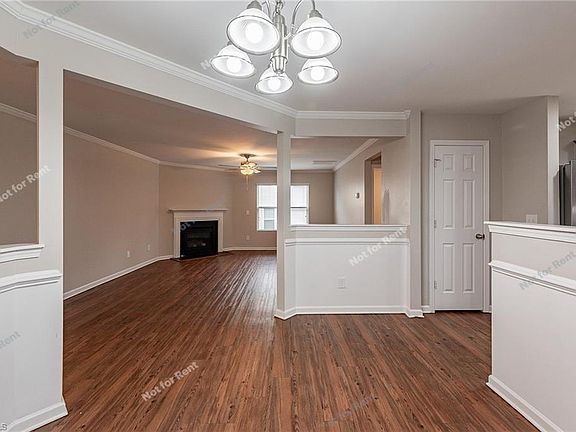 4th image of 111 Norwood Ct N
