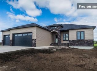 2741 Golden Valley Pkwy S, Fargo, ND 58104