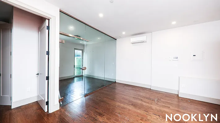 Rented by Nooklyn NYC LLC | media 5