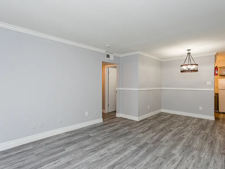 Allendale Village Apartments — Photo 43
