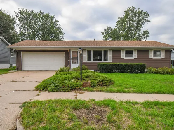 2409 E 17th St, Sioux Falls, SD 57103