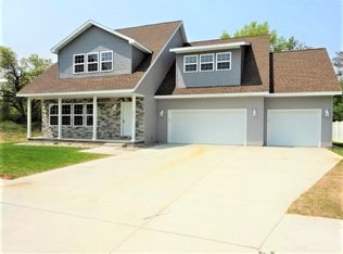 416 Dearborn Ave, Stevens Point, WI 54481