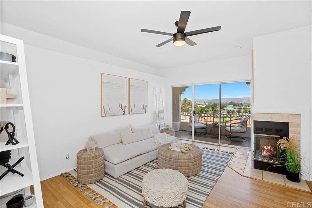 Risa  ① 1546 Via Risa, San Marcos, CA 92078 | Zillow