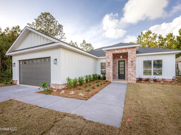 4315 Cobblestone Ln, Gautier, MS 39553