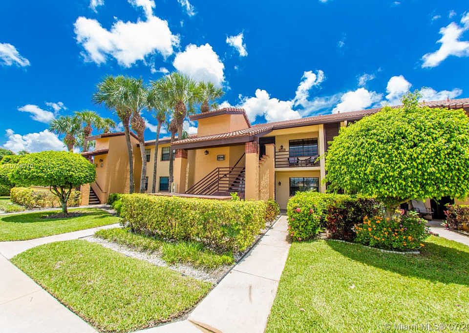 1st image of 11264 Aspen Glen Dr #102