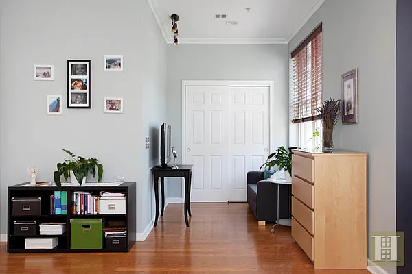 Sold by Halstead Property | media 3