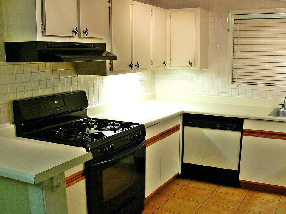 1st image of 1806 Augusta Dr