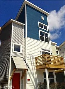 1st image of 2530 W 7th St